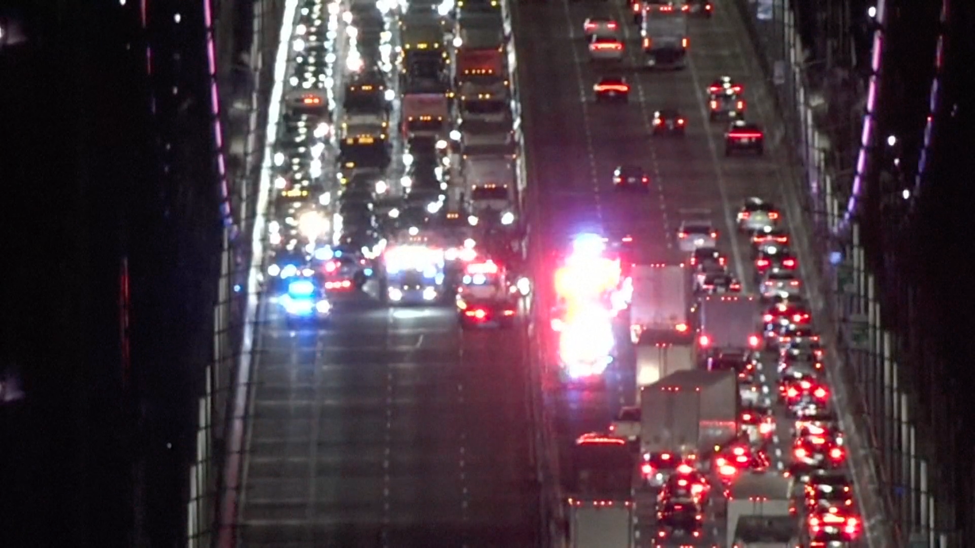 Road rage incident on the George Washington bridge in New York leaves one dead