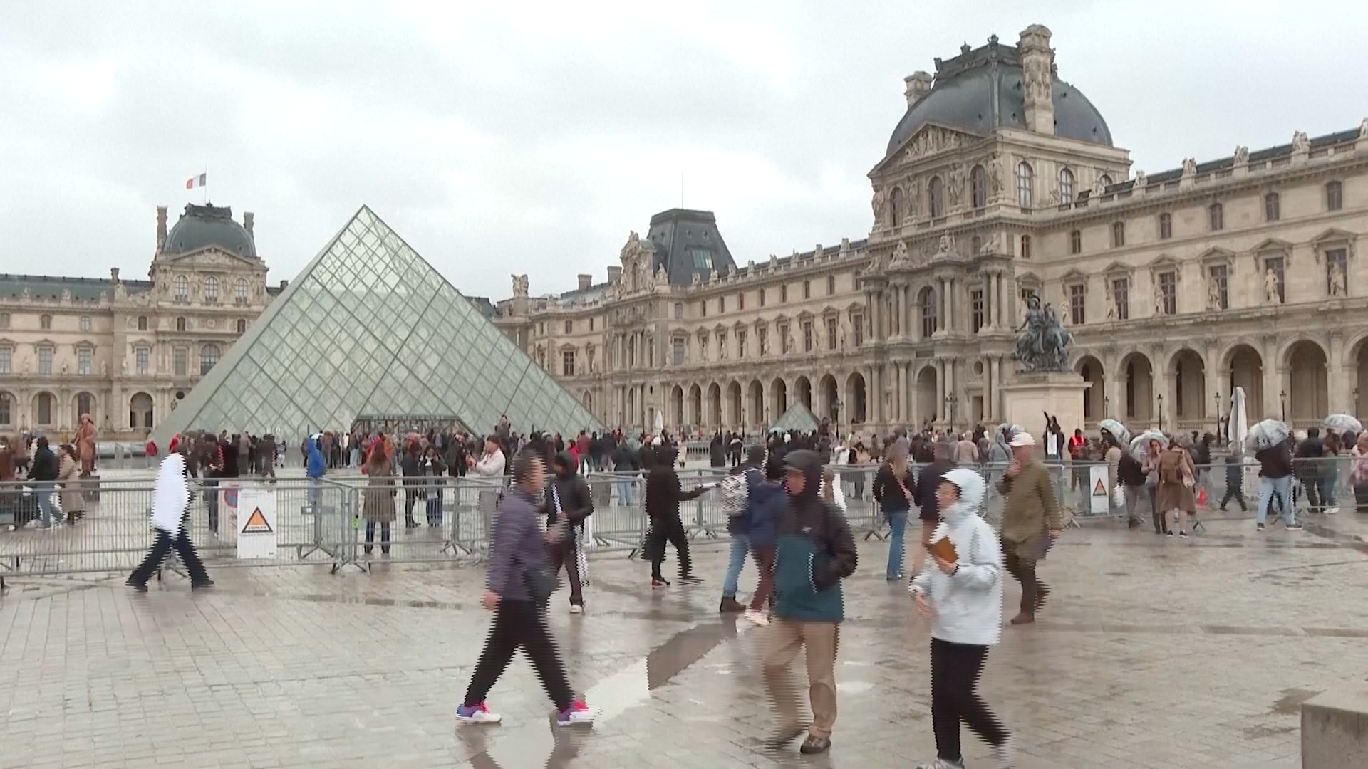 France protests prompt closure of Paris' Louvre and Art Basel fair - KYMA