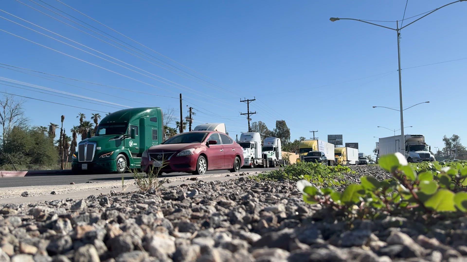 Cargo truck drivers protest in Mexicali amid insecurity - KYMA